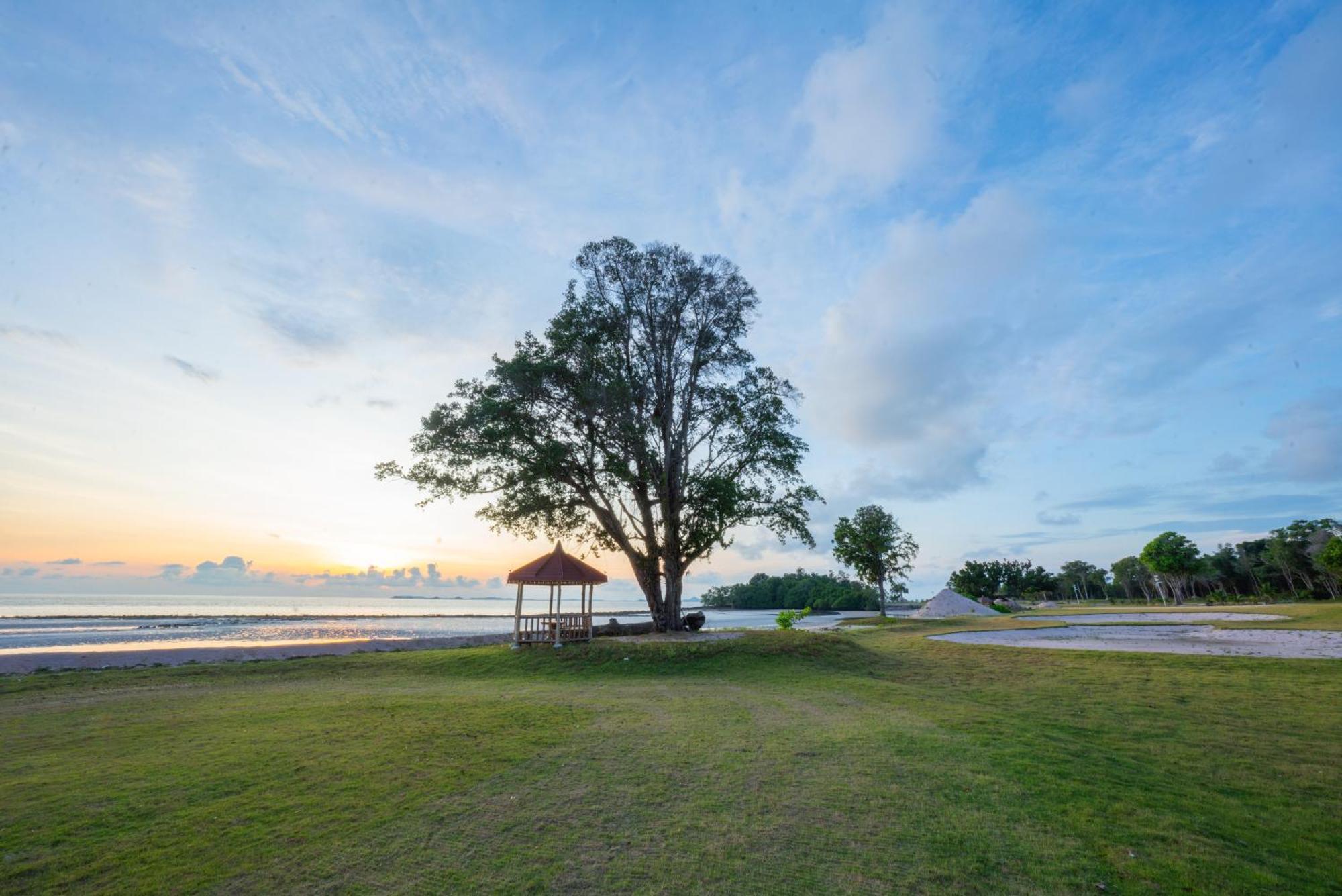 Kepri Coral Resort Galang Island Exterior photo