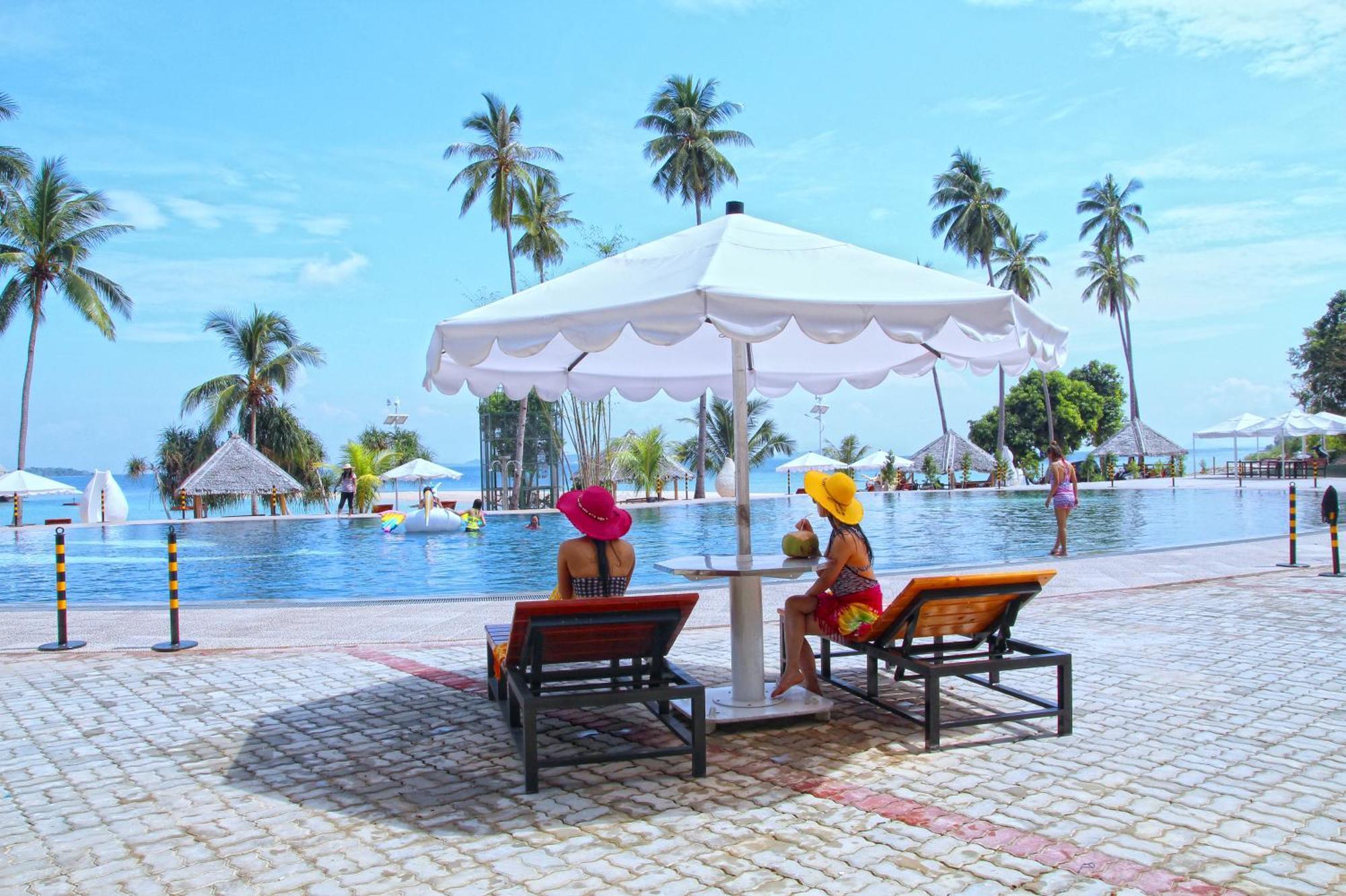 Kepri Coral Resort Galang Island Exterior photo